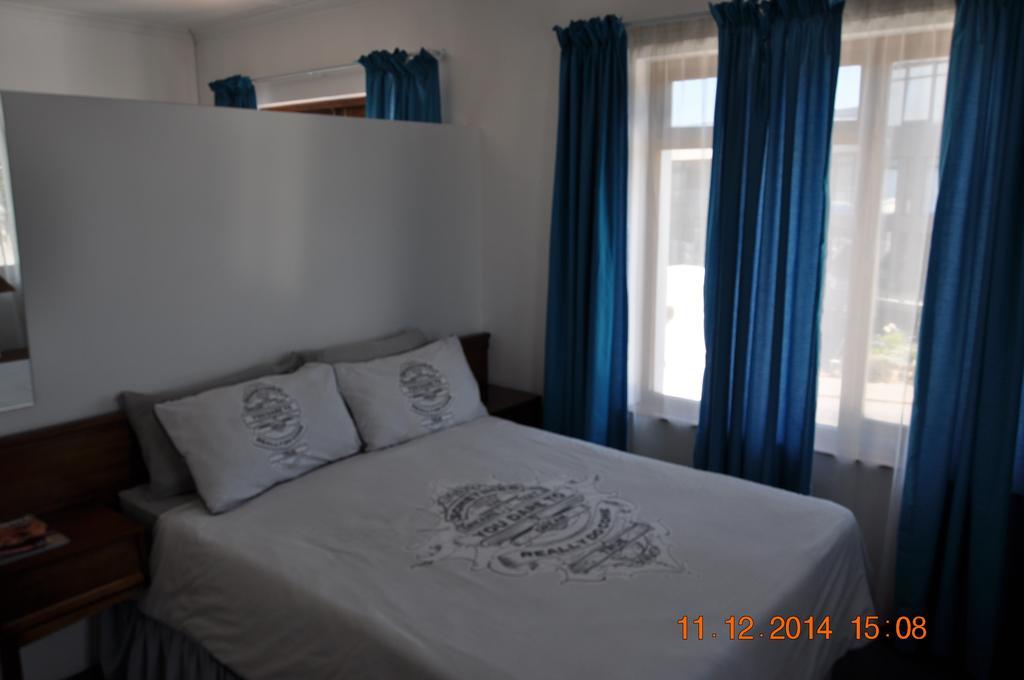 Backpacker Apartments Plettenberg Bay Δωμάτιο φωτογραφία