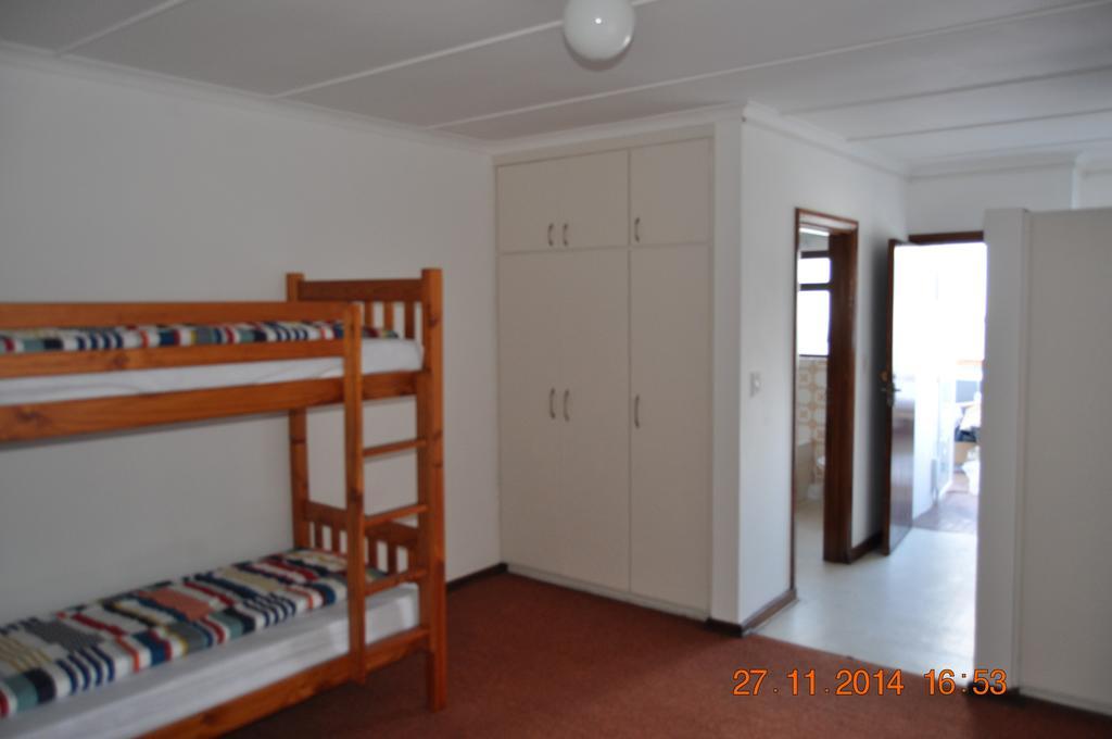 Backpacker Apartments Plettenberg Bay Δωμάτιο φωτογραφία