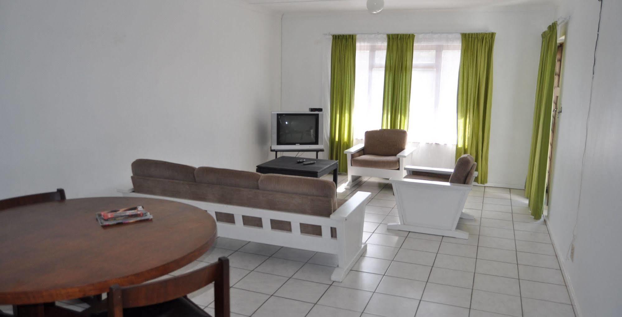 Backpacker Apartments Plettenberg Bay Εξωτερικό φωτογραφία